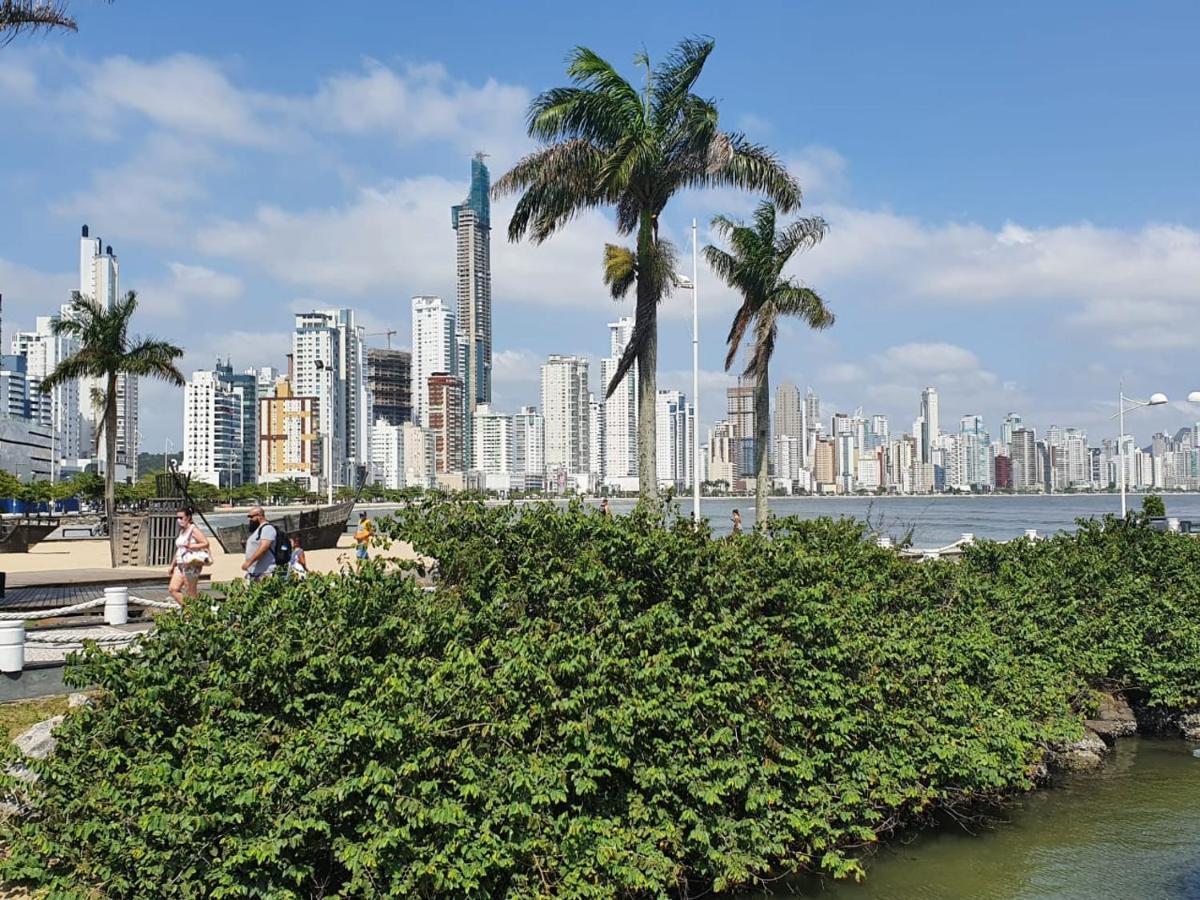 Lindo Apto, 100Metros Da Praia, Na Av Brasil Com A Av Central Melhor Localizacao Apartment Balneario Camboriu Bagian luar foto